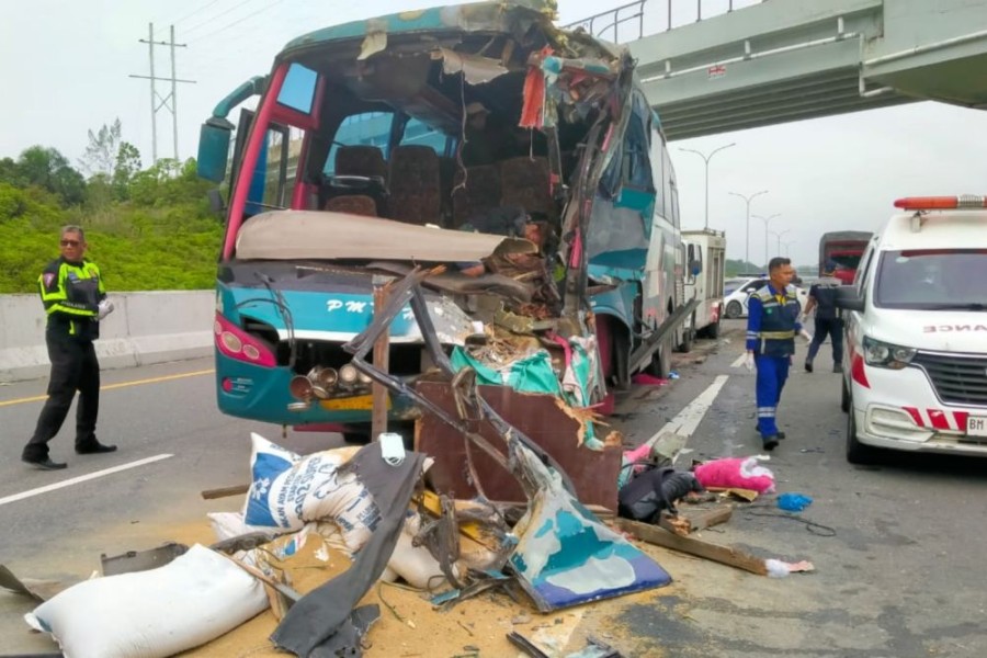 Kecelakaan Maut di Tol Pekanbaru-Dumai, Sopir Bus Kabur, Satu Orang Tewas