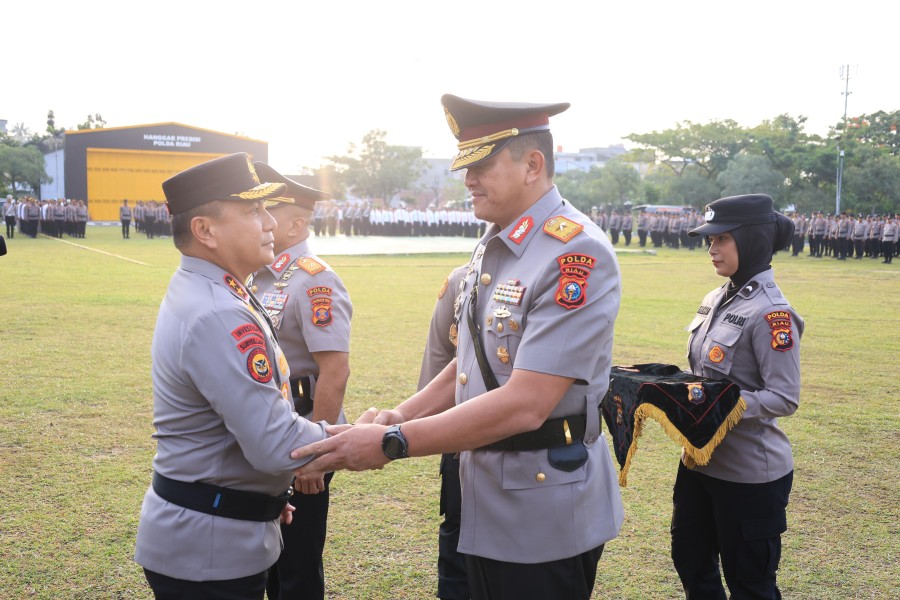 Duet Maut Pembasmi Preman: Brigjen Hengki Haryadi Resmi Dampingi Irjen Herry Heryawan