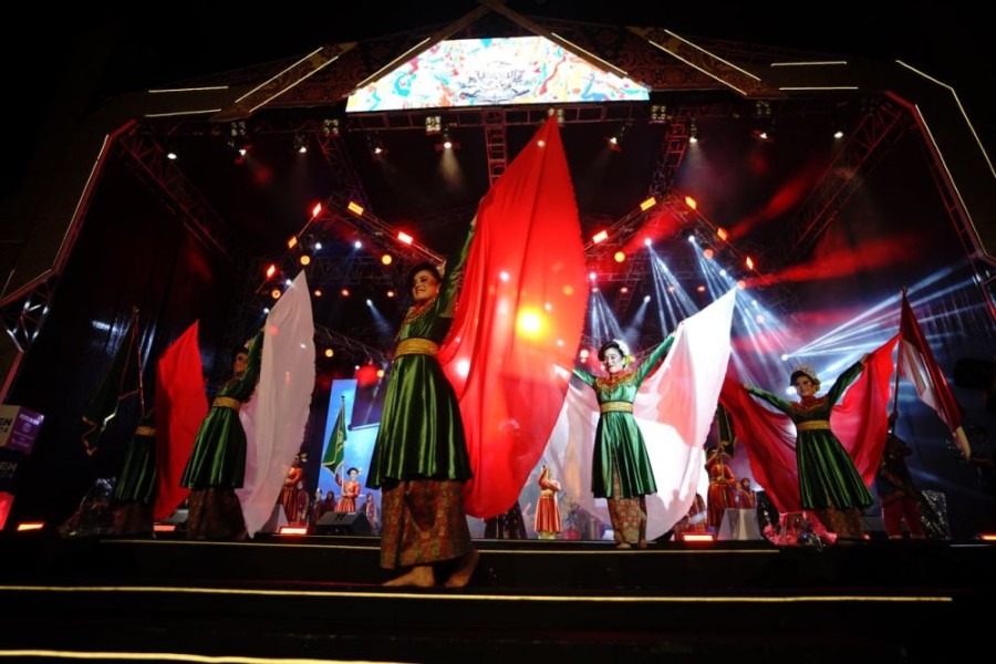 Dari Samar Menjadi Terang: Perjalanan Identitas Melayu Indonesia Menuju Panggung Dunia