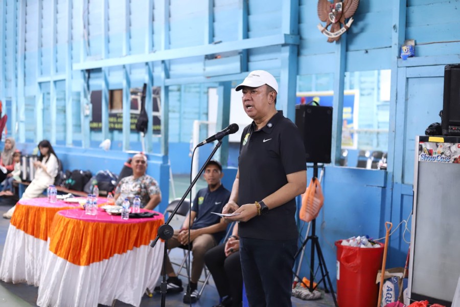 Wabup Muzamil Buka Turnamen PBSI Mencari Bakat