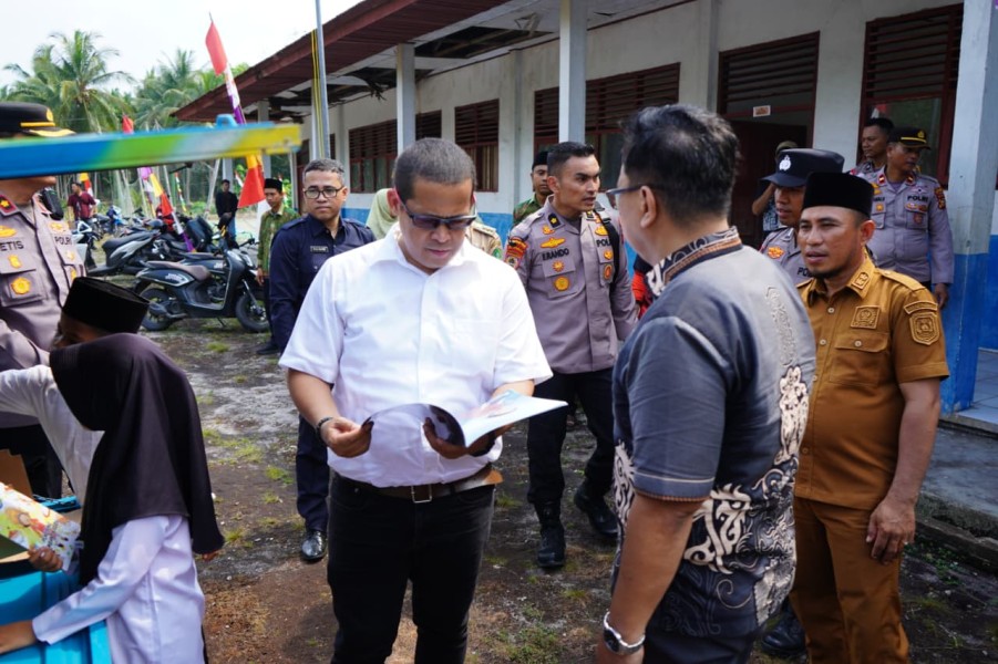 Datang Pakai Helikopter, Tim Kompolnas Uji Langsung Perpustakaan Keliling Bripka Khairi