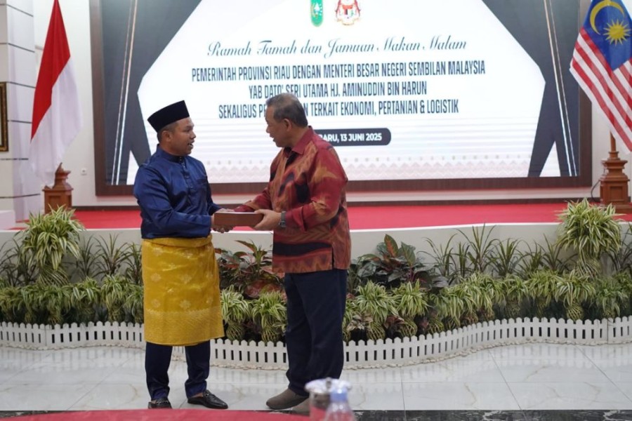 Menteri Besar Negeri Sembilan Malaysia Tinjau Potensi Kerja Sama di Riau