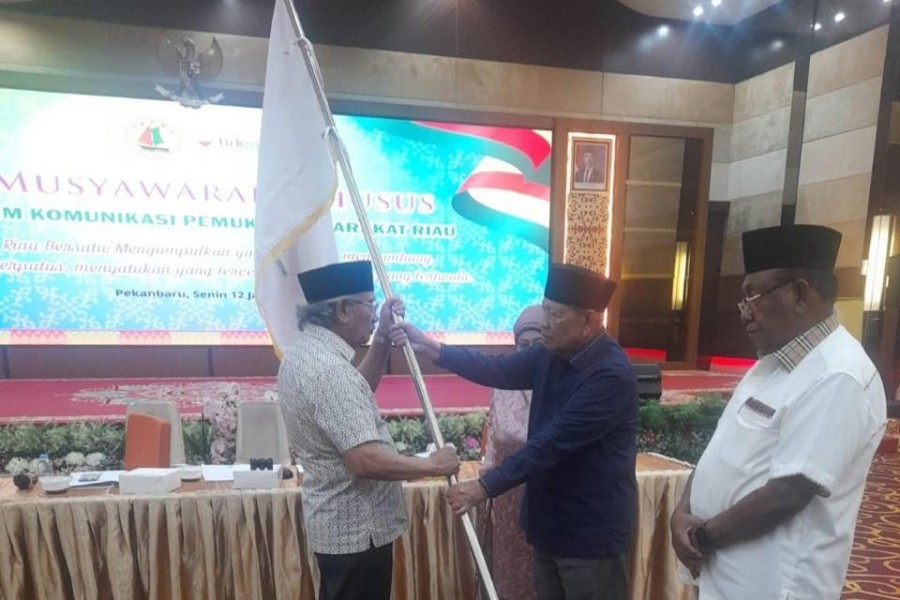 Mambang Mit Pimpin Forum Komunikasi Pemuka Masyarakat Riau Setelah Dapat 27 Suara