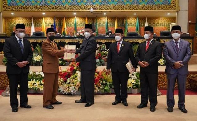 Gubernur Riau Akan Tindaklanjuti Catatan pada LHP BPK RI