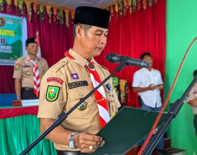 Jajaran Pengurus Pramuka Ranting Merbau Dilantik