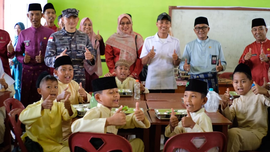 Kadis Ketahanan Pangan Meranti Launching Program MBG di Rangsang