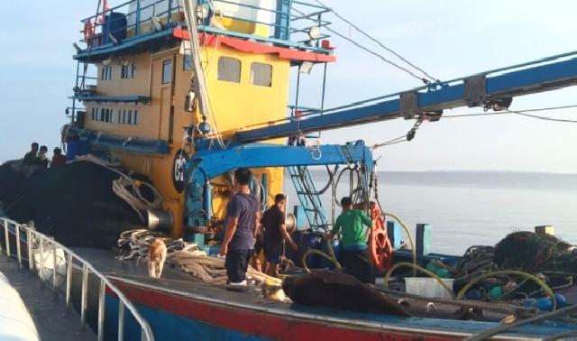 Kapal Illegal Fishing Bendera Malaysia Kembali Ditangkap di Perairan Rohil Riau