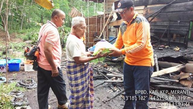BPBD Meranti Salurkan Bantuan Korban Kebakaran di Bokor