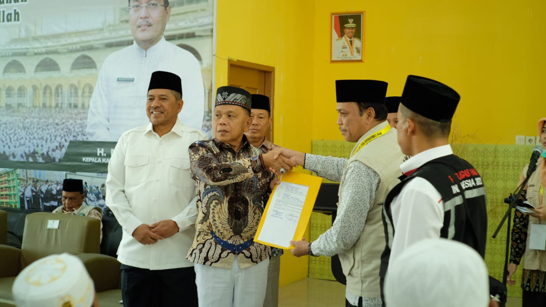 Plt Bupati Asmar Sambut Jemaah Haji Asal Kepulauan Meranti