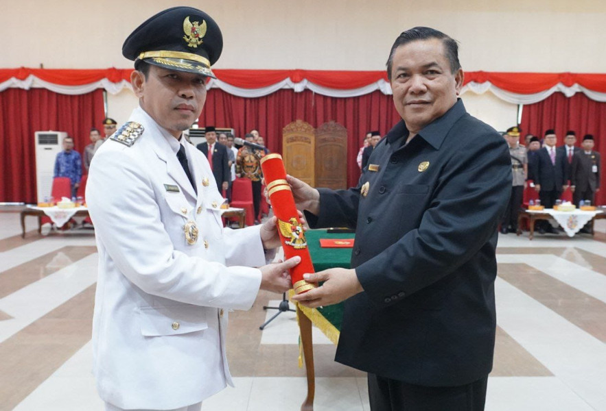 Pj Gubri Lantik Erisman Yahya Jadi Pj Bupati Indragiri Hilir