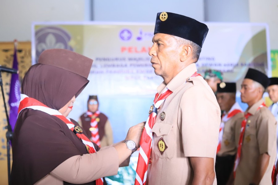 Lantik Jajaran Pengurus Pramuka Pulau Merbau, Ismiatun Ingatkan Jangan Gagap Teknologi