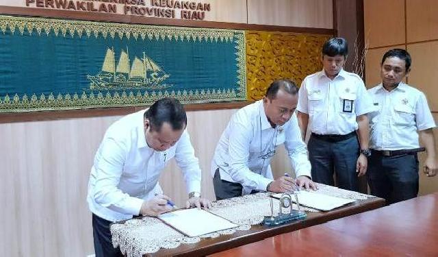 Pemkab Kepulauan Meranti Tercepat di Riau Serahkan LKPD Tahun 2019 kepada BPK RI