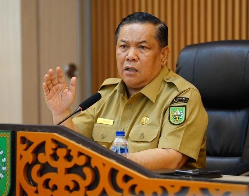 Pemprov Riau Gandeng Perusahaan Perbaiki Jalan Mahato–Simpang Manggala