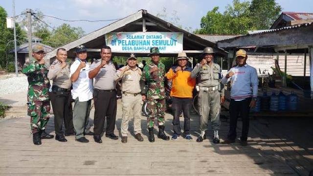 Pemcam Tebing Tinggi Ajak Warga Meriahkan HUT Riau dan RI