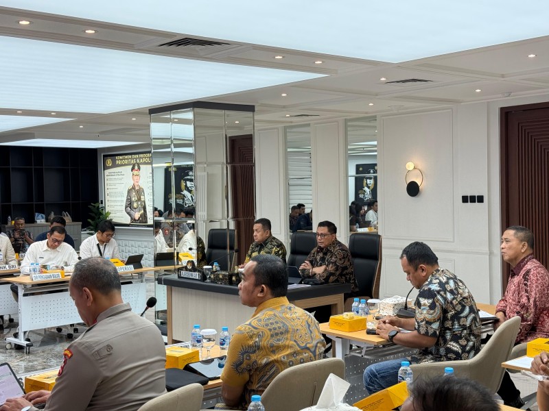 Polri Ikut Fasilitasi Permodalan KUR dan Penyerapan Bulog bagi Petani Jagung