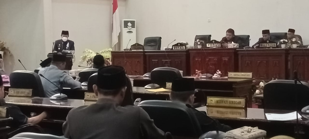 Bupati H. Sukiman Sampaikan LKPj 2022 dan 2 Ranperda Pada Rapat Paripurna DPRD Rohul