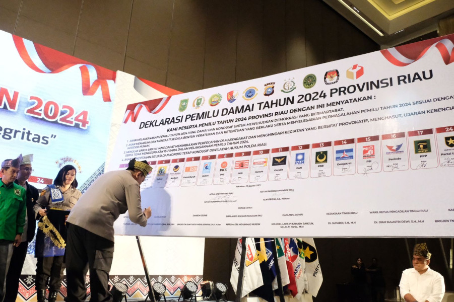 Kapolda Riau Pimpin Deklarasi Pemilu Damai