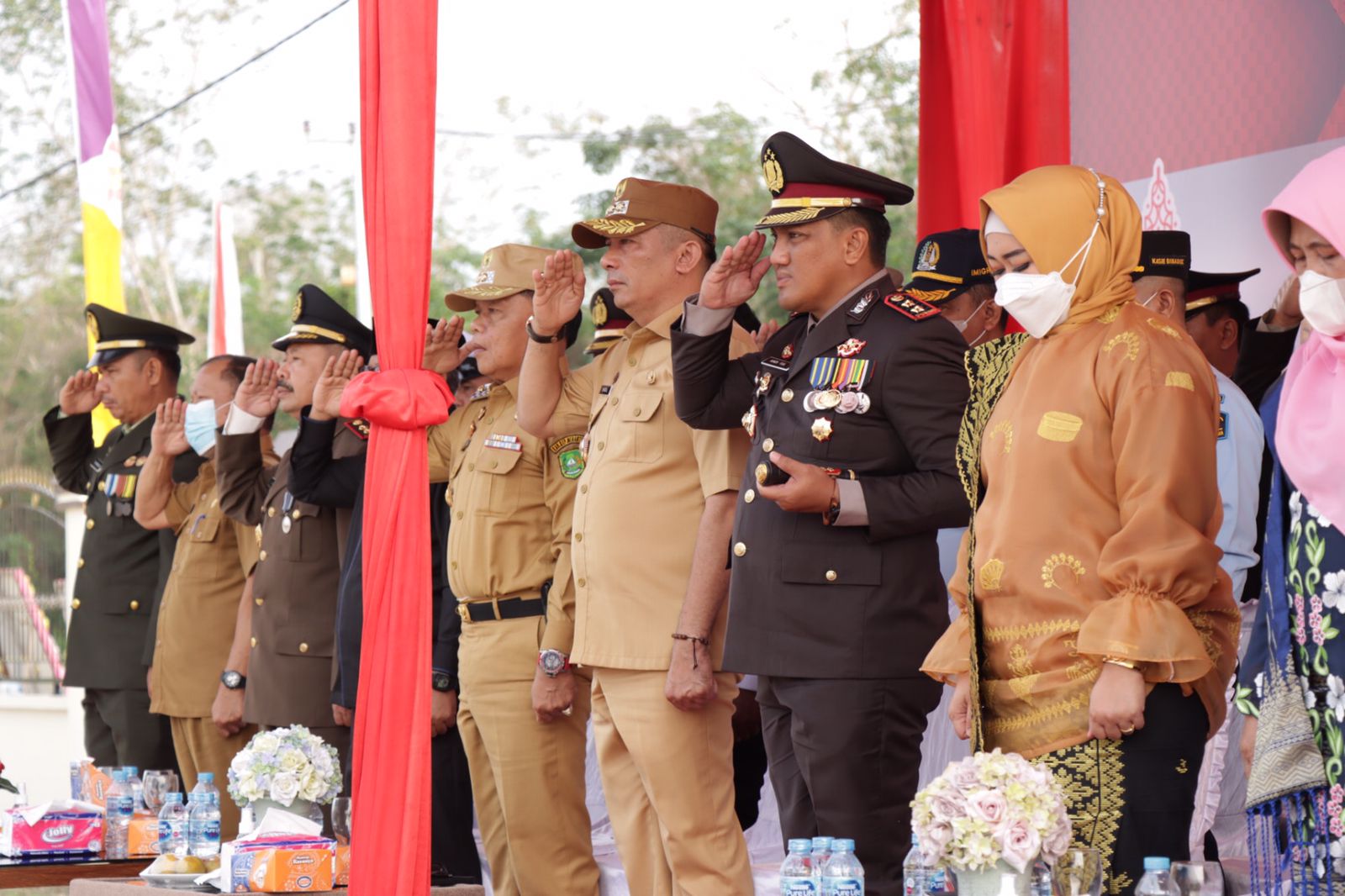 Kapolres dan Bupati Kepulauan Meranti Ikuti Upacara Hari Bhayangkara Secara Virtual