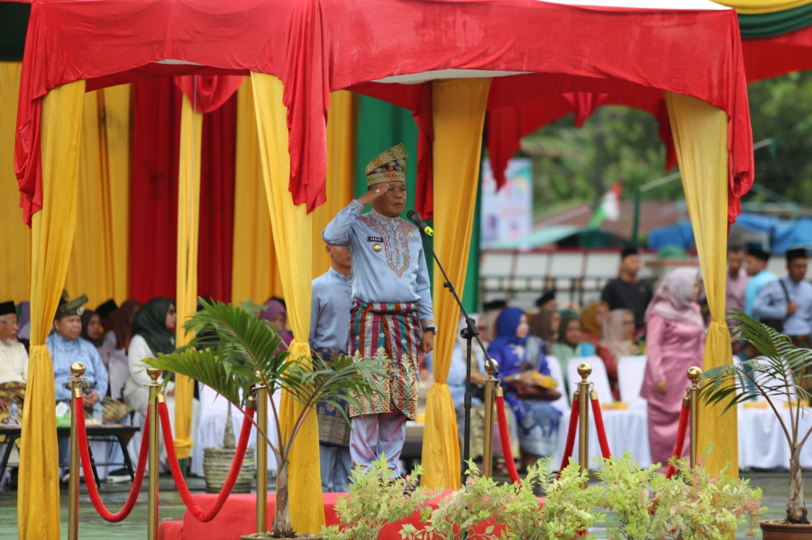Plt Bupati Asmar Pimpin Apel Peringatan Hari Jadi Meranti 2023