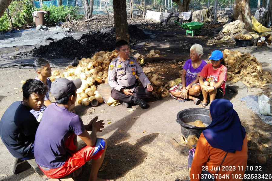 Polsek Jajaran Polres Meranti Respon Keluhan Masyarakat Saat Jumat Curhat