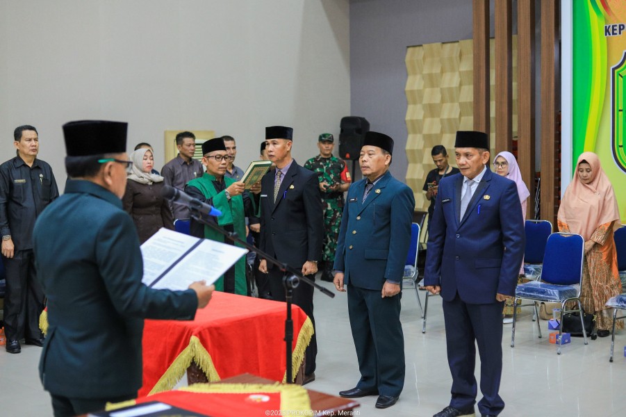Lantik 3 Pejabat Eselon II, Bupati Asmar Geser Kadis Pendidikan Suwardi Jadi Staf Ahli