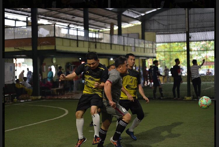 Turnamen Futsal HUT ke 65 Riau, Tim Wartawan Tundukkan Dispora 5-1