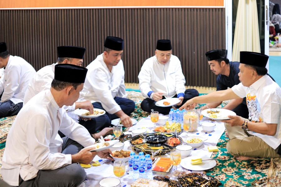 Bupati Asmar Sambut Hangat Safari Ramadan Pemprov Riau