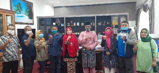 Kembangkan Perikanan Darat, PWI Peduli Konsultasi ke Diskanlut Riau 
