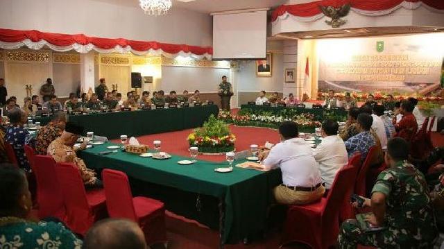 Panglima TNI Pimpin Rakor Penanggulangan dan Pencegahan Karhutla di Riau
