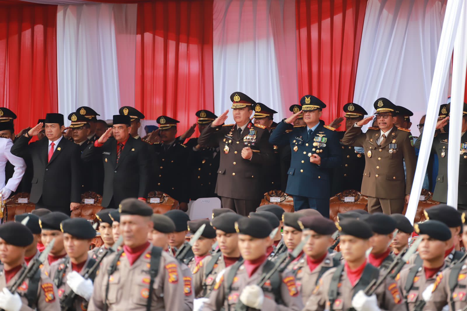 Kapolda Riau : Polisi Harus Bisa Menjadi Sahabat Masyarakat