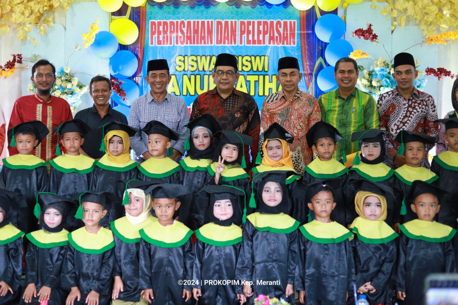 Asisten II Setdakab Meranti Hadiri Perpisahan RA Nurfatiha