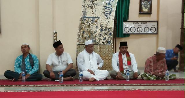 Wabup Rohil Serahkan Bantuan Rp50 Juta Ke Masjid Al-Ikhsan Pematang Ibul