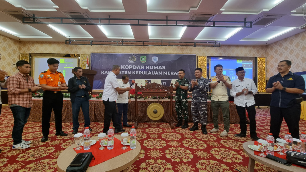 Sekda Bambang Buka Kopdar Humas Kabupaten Kepulauan Meranti