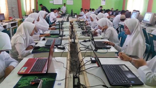Madrasah di Rohil Gunakan Raport Digital