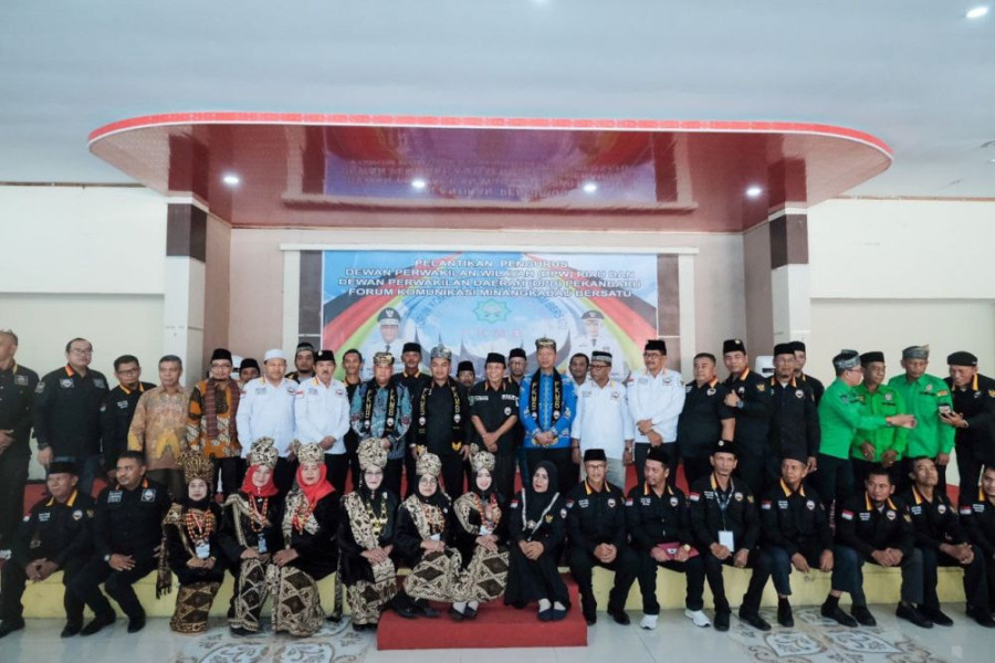 Gubernur Riau Hadiri Pelantikan Forum Komunikasi Minangkabau Bersatu