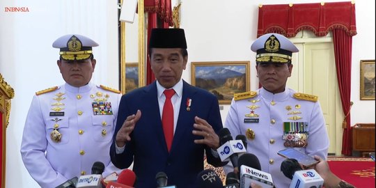 Presiden Jokowi Cabut PPKM dan Pastikan Bansos Tetap Dilanjutkan