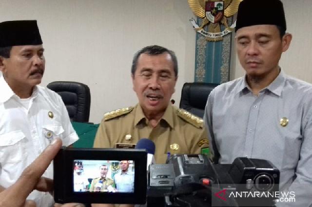 Gubernur Riau liburkan sekolah untuk cegah COVID-19, dan UN SMK diundur