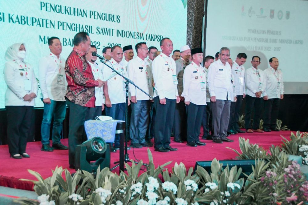 Pj Bupati Kampar Kamsol Jabat Sekretaris Jenderal Asosiasi Kabupaten Penghasil Sawit Indonesia