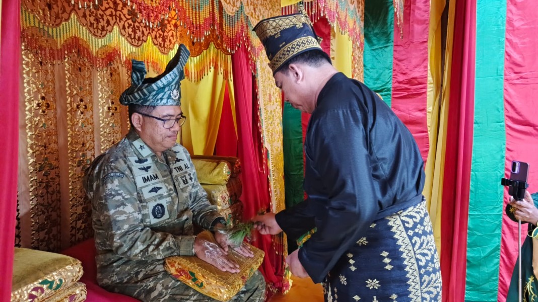 LAMR Kepulauan Meranti Gelar Tepung Tawar, Kenang Jasa Tim Mabes TNI Tangani Karhutla