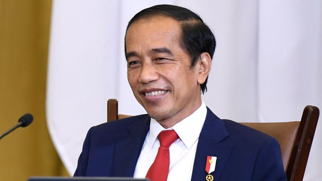 Bagikan Migor Sambil Kampanye, Jokowi 'Sentil' Zulhas: Urus yang Saya Tugaskan