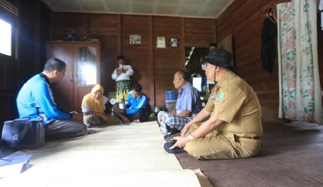 Tim Dokter Spesialis Kepulauan Meranti Lakukan Bakti Sosial