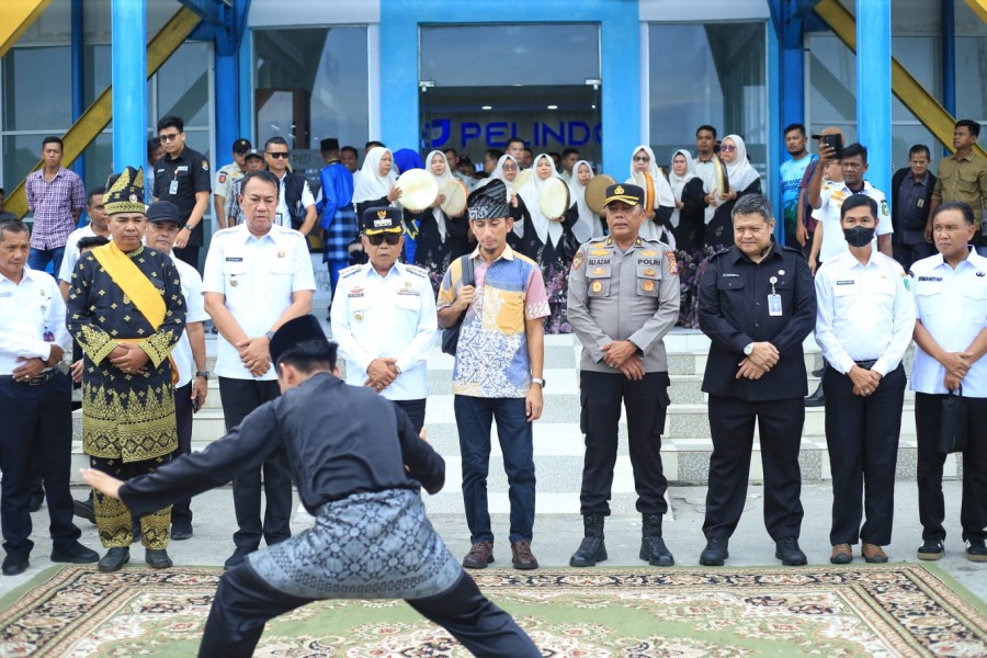 Bupati Asmar Sambut Kunjungan Konsul Malaysia di Pelabuhan Tanjung Harapan Selatpanjang