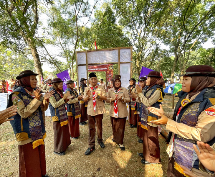 Plt Bupati Asmar dan Istri Tinjau Kontingen Pramuka Meranti di Cibubur