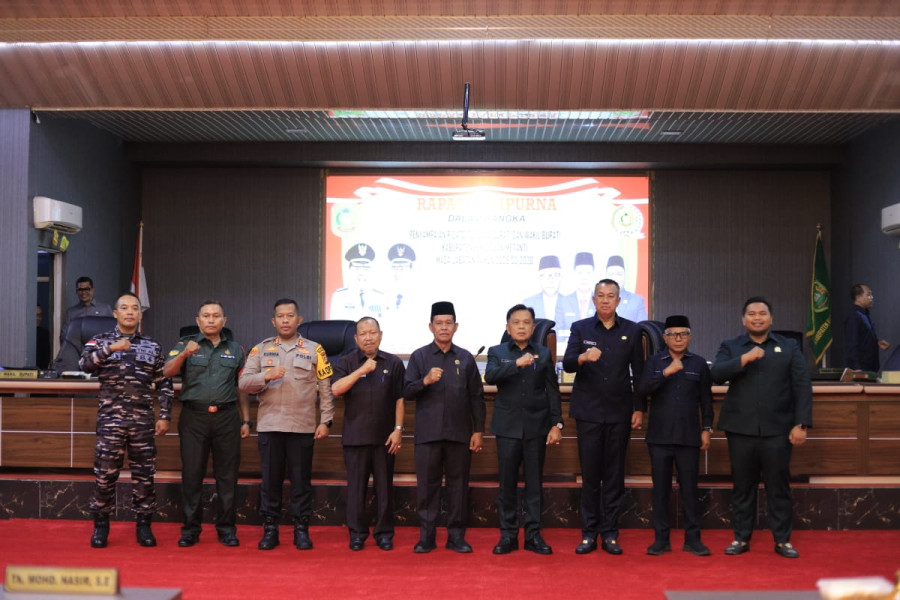DPRD Kepulauan Meranti Gelar Rapat Paripurna Penyampaian Pidato Perdana Bupati dan Wakil Bupati 2025-2030
