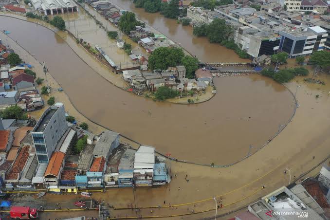 Banjir di bulan Juli, ini benar atau mimpi?
