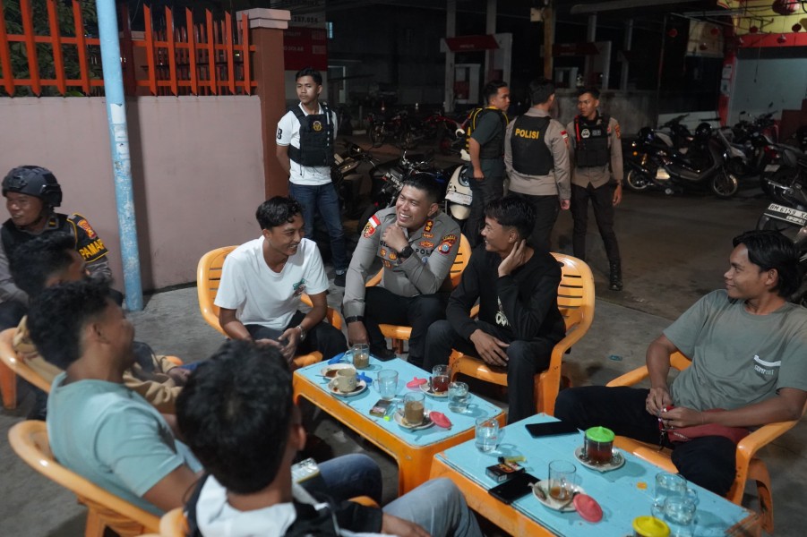 Kapolres AKBP Gede Adi Turun Langsung Patroli Malam, Sisir Sejumlah Titik Rawan di Selatpanjang