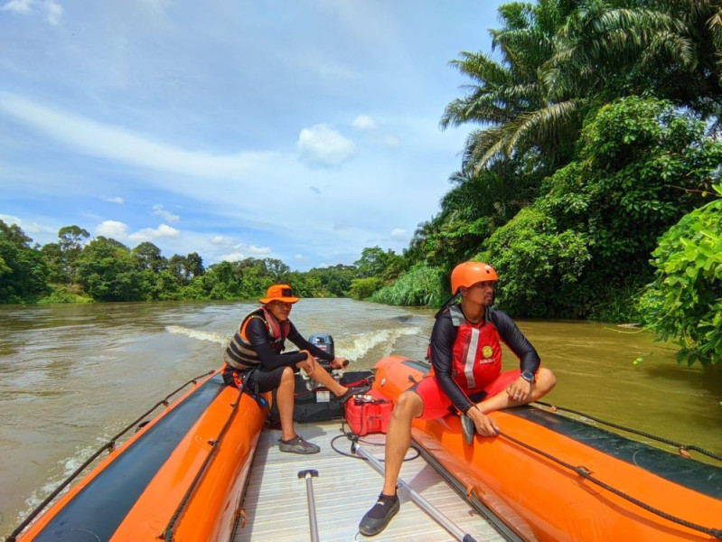 Tim Basarnas Cari Nelayan Hilang Tenggelam di Sungai Kampar