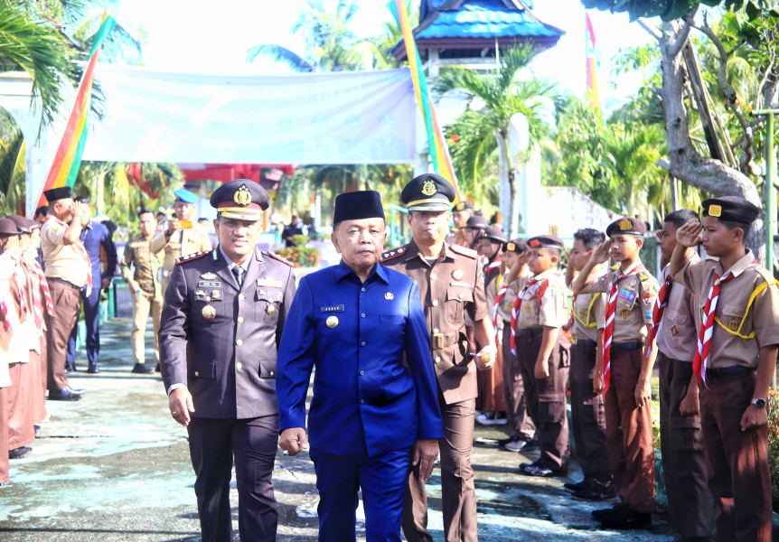 Plt Bupati Asmar Pimpin Upacara Ziarah Makam Pahlawan