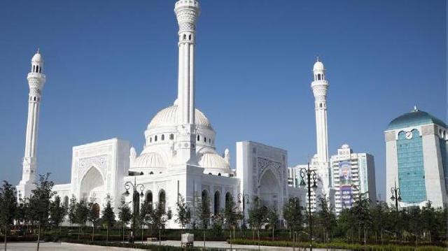Rusia Resmikan Masjid Terbesar di Eropa